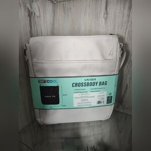 32 Degrees hite Crossbody Bag New 11" H * 10" W